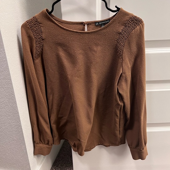 crepe smocked blouse tan brown Carmel - Picture 1 of 4